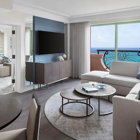 The Royal At Atlantis Hotel Creek Village Exterior photo